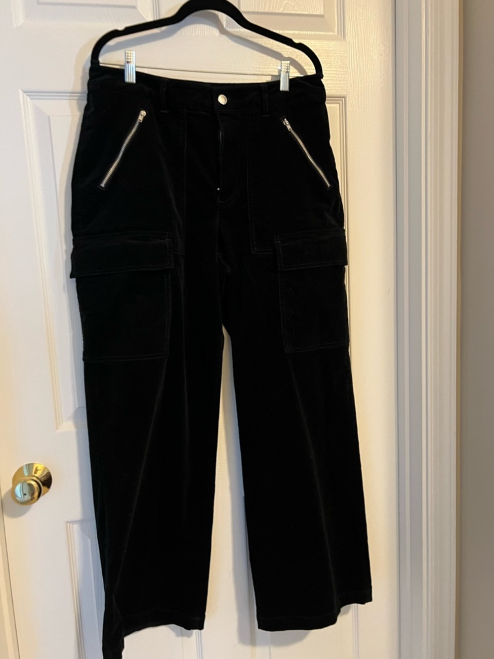 Women’s Black Cargo Pants - Black